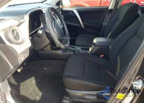 2017 Toyota Rav4 Le z USA, uszkodzony, nr VIN JTMZFREV2HJ125506